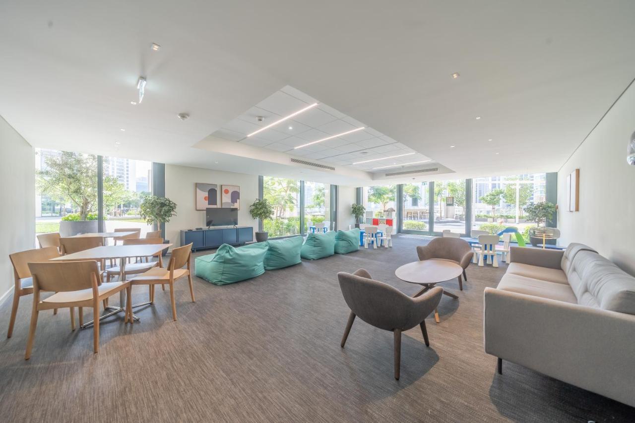 Incredible Views From This Classy Apt With Terrace Ντουμπάι Εξωτερικό φωτογραφία